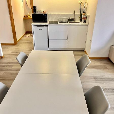 Charming Studio Apartment In 포보아데바짐 외부 사진