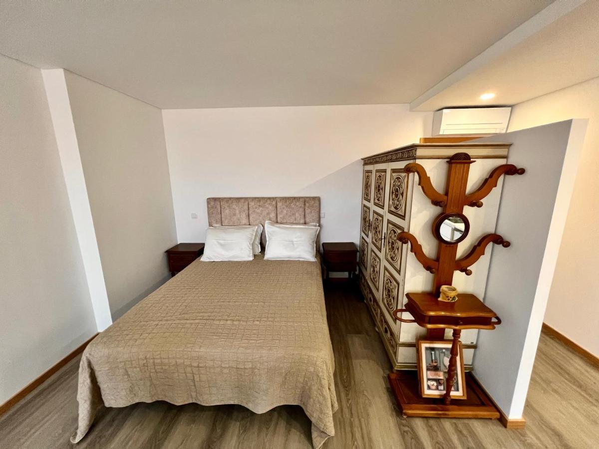 Charming Studio Apartment In 포보아데바짐 외부 사진