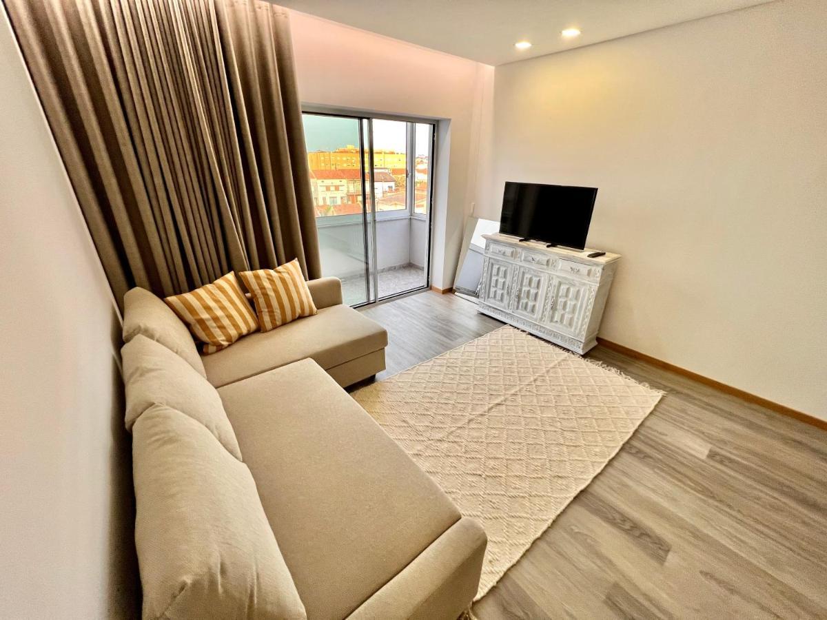 Charming Studio Apartment In 포보아데바짐 외부 사진